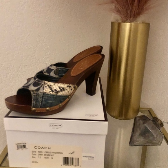 COACH | Slip Ons - Picture 2 of 5